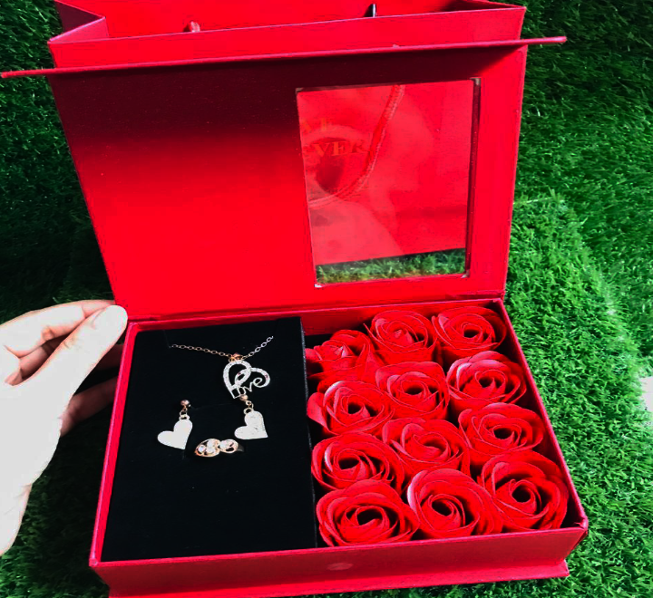 Beautiful Gift Set For Her Fragrance Roses with Elegant Jewellery Set - Image 7