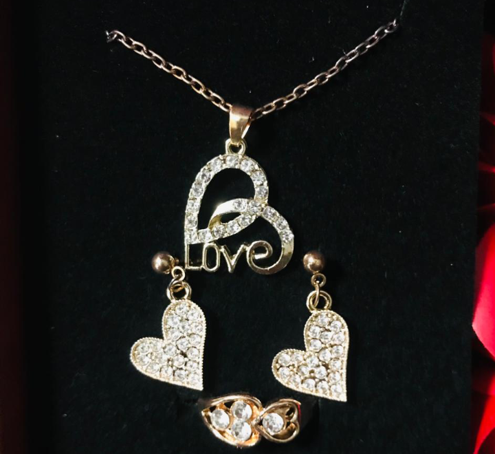 Beautiful Gift Set For Her Fragrance Roses with Elegant Jewellery Set - Image 6