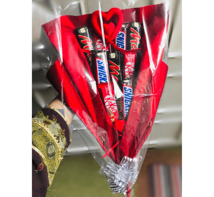 Red Charming Mix Chocolates Bouquet Valentines Day Gift, Anniversary Gift, Birthday Gift