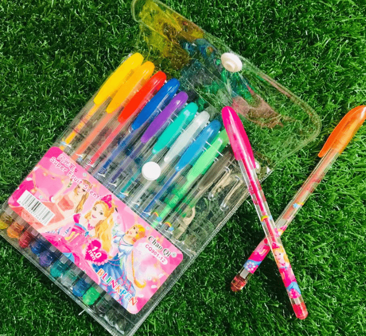 Fruit Scent Gel Glitter Pen - 1.0mm Smooth Writing with a Sparkle - Pack of 12 - Image 4