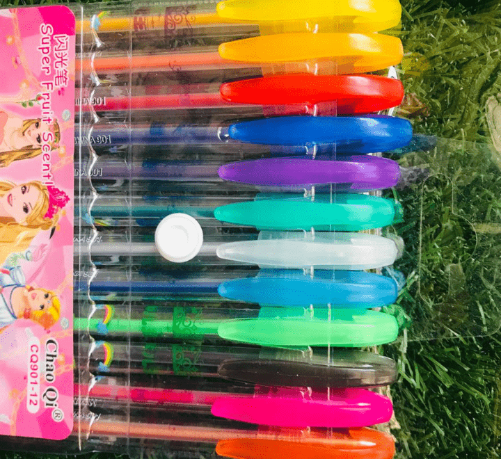 Fruit Scent Gel Glitter Pen - 1.0mm Smooth Writing with a Sparkle - Pack of 12 - Image 6