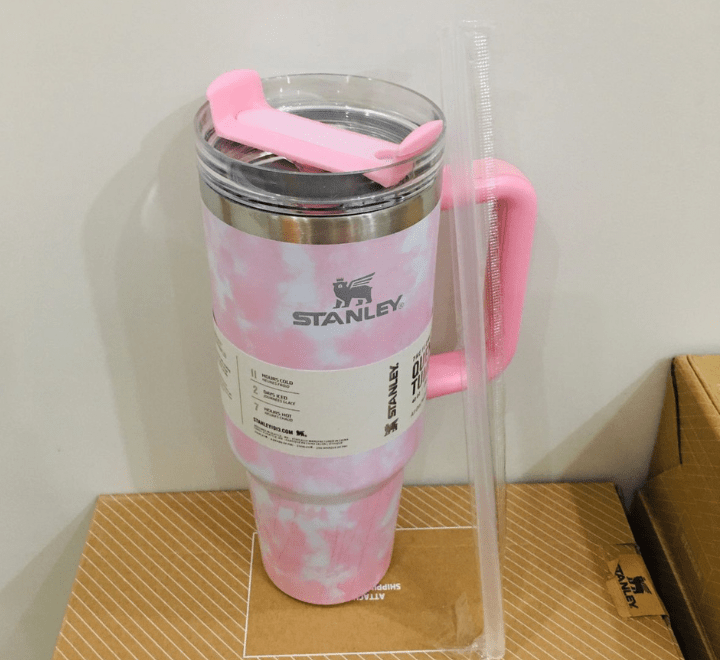 STANLEY ADVENTURE QUENCHER TRAVEL TUMBLER 40 OZ - PINK TIEDYE - Image 3