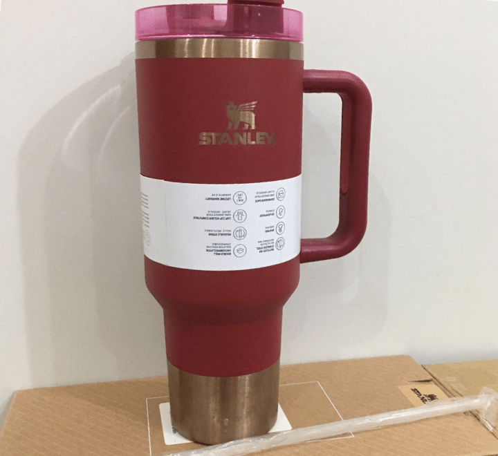 The Quencher H2.0 Flowstate™ Tumbler | 40 OZ – Gilded Pomegranate - Image 3